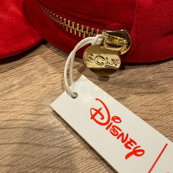 Stoney clover red velvet pouch - Picture 4 of 6